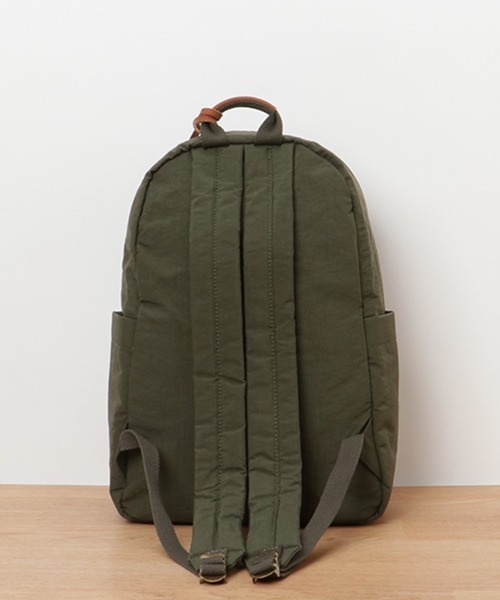 toleur(トーラ)の「【toleur】リンクルナイロンC/カウレザーリュック/11705(バックパック/リュック・レディース・ライトグレー/ブラック/カーキ・FREE)」の5枚目の写真