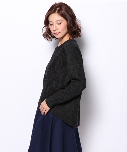 BEARDSLEY】 フロント刺繍ニット （フレンチスリーブ） ホワイト