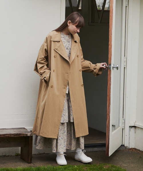 Libra Cue(リブラ キュー)の「”パフボリュームトレンチコート” 3wayのボリュームスリーブがポイント、オンオフ着られる春秋2シーズンコート(トレンチコート・レディース・ブラック/ベージュ/カーキ・FREE)」の8枚目の写真