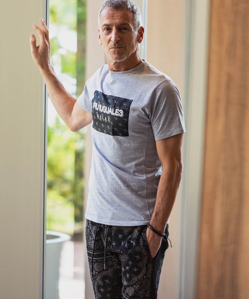 1piu1uguale3 RELAX（ウノピュウノウグァーレトレリラックス）の「1PIU1UGUALE3 RELAX(ウノピゥウノウグァーレトレ)ボックスロゴ立体刺繍Tシャツ（Tシャツ/カットソー・メンズ・ホワイト×ブラック/ブラック/ホワイト/グレー・S/XL/L/XXL/M）」の6枚目の写真