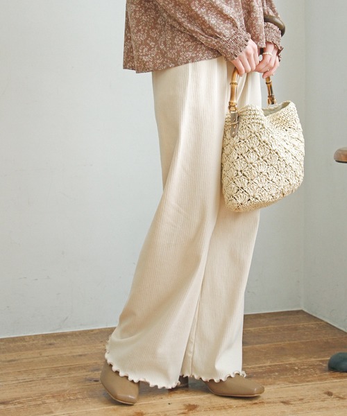 Crisp（クリスプ）の「リブメロウフレアパンツ（その他パンツ・レディース・アイボリー/ピンクベージュ・FREE）」の6枚目の写真