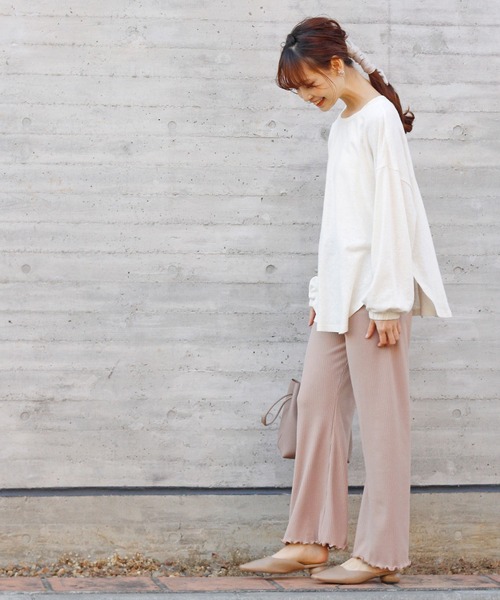 Crisp（クリスプ）の「リブメロウフレアパンツ（その他パンツ・レディース・アイボリー/ピンクベージュ・FREE）」の10枚目の写真