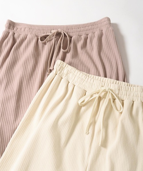 Crisp（クリスプ）の「リブメロウフレアパンツ（その他パンツ・レディース・アイボリー/ピンクベージュ・FREE）」の8枚目の写真
