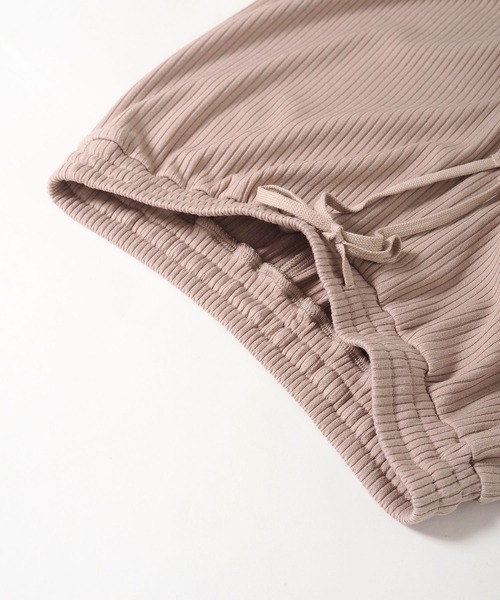 Crisp（クリスプ）の「リブメロウフレアパンツ（その他パンツ・レディース・アイボリー/ピンクベージュ・FREE）」の20枚目の写真