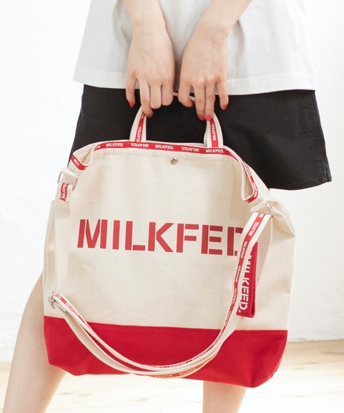 MILKFED.（ミルクフェド）の「LOGO TAPE SHOULDER BAG（ショルダーバッグ・レディース・ホワイト/ブラック/レッド/ピンク・ONE SIZE）」の4枚目の写真