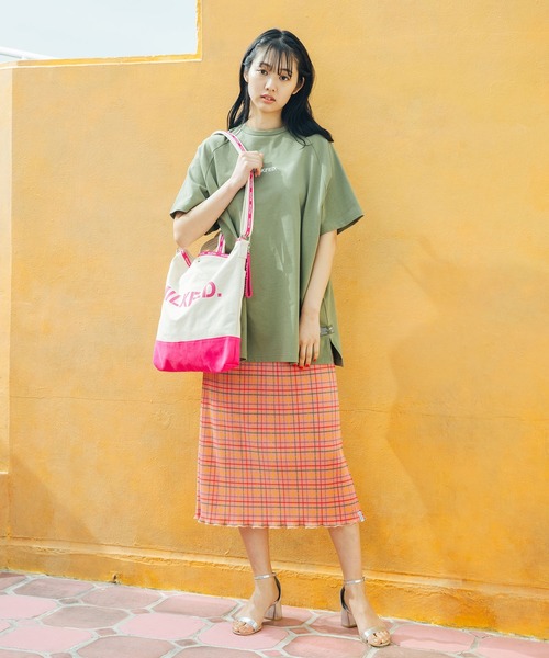 MILKFED.（ミルクフェド）の「LOGO TAPE SHOULDER BAG（ショルダーバッグ・レディース・ホワイト/ブラック/レッド/ピンク・ONE SIZE）」の5枚目の写真