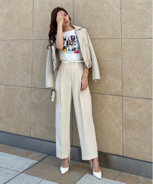 AZUL ENCANTO(アズールエンカント)の「センタープレスパンツ(その他パンツ・レディース・ホワイト/ブラック/ベージュ/パープル/イエロー/ブルー・FREE)」の7枚目の写真