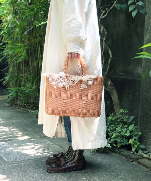 m.soeur（エムスール）の「【ZOZO限定】スズランレースのメルカドバッグ＊（ハンドバッグ・レディース・ベージュ/グレー・FREE）」の11枚目の写真