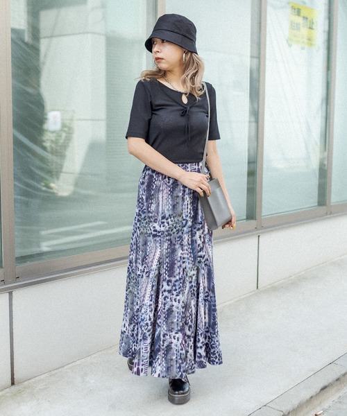 RASVOA（ラスボア）の「マルチ切替マーメイドスカート（スカート・レディース・ベージュ/ブルー・FREE）」の8枚目の写真