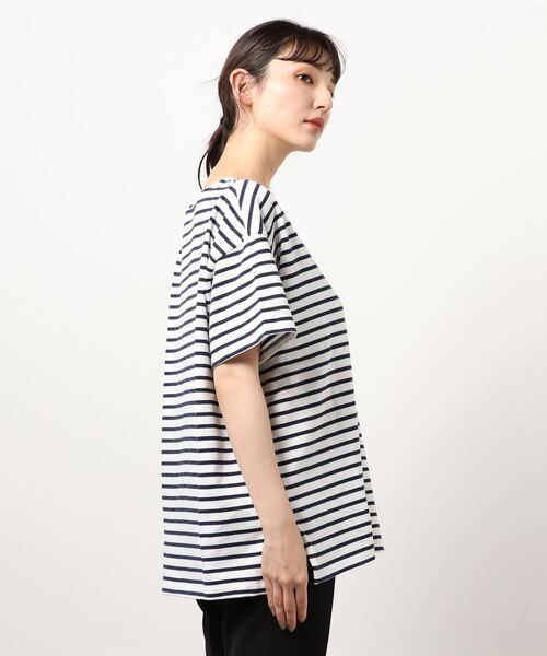 SPINNS（スピンズ）の「【ゆったりシルエット】ボーダー半袖カットソー（Tシャツ/カットソー・レディース・ブラック×ホワイト/グレイッシュベージュ/ネイビー・ONESIZE）」の12枚目の写真