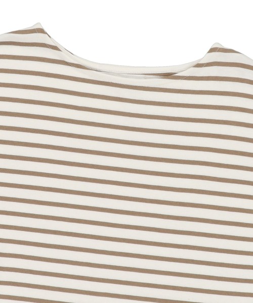 SPINNS（スピンズ）の「【ゆったりシルエット】ボーダー半袖カットソー（Tシャツ/カットソー・レディース・ブラック×ホワイト/グレイッシュベージュ/ネイビー・ONESIZE）」の6枚目の写真