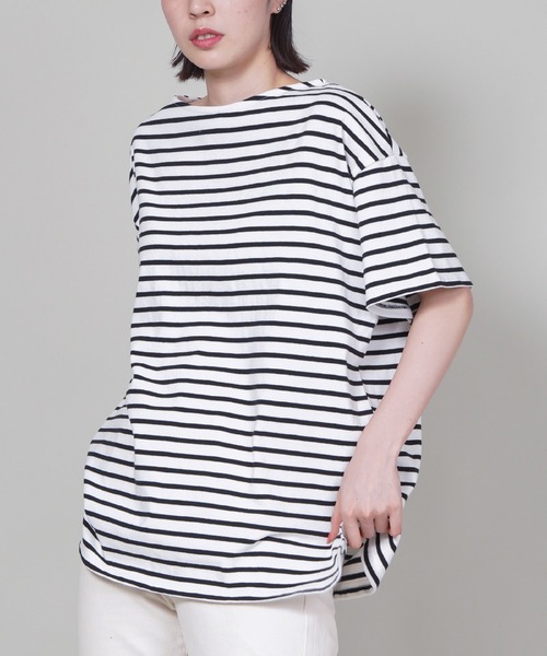 SPINNS（スピンズ）の「【ゆったりシルエット】ボーダー半袖カットソー（Tシャツ/カットソー・レディース・ブラック×ホワイト/グレイッシュベージュ/ネイビー・ONESIZE）」の19枚目の写真