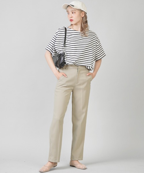 SPINNS（スピンズ）の「【ゆったりシルエット】ボーダー半袖カットソー（Tシャツ/カットソー・レディース・ブラック×ホワイト/グレイッシュベージュ/ネイビー・ONESIZE）」の22枚目の写真