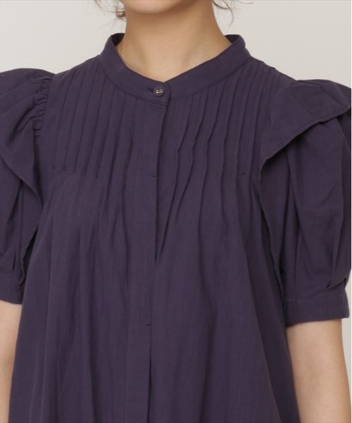 REDYAZEL（レディアゼル）の「ラッフルショルダーミニワンピース（ワンピース・レディース・ベージュ/グリーン/ネイビー・SMALL/MEDIUM）」の6枚目の写真