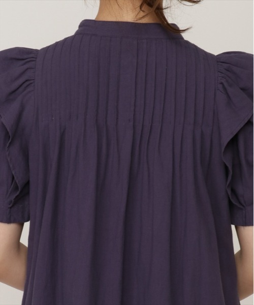 REDYAZEL（レディアゼル）の「ラッフルショルダーミニワンピース（ワンピース・レディース・ベージュ/グリーン/ネイビー・SMALL/MEDIUM）」の9枚目の写真