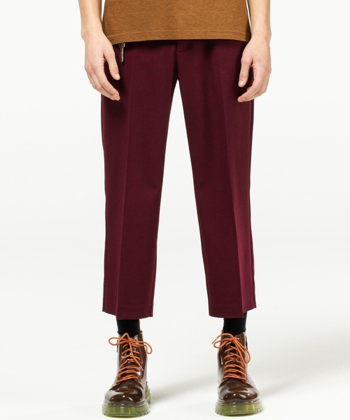 VIKTOR&ROLF（ヴィクター&ロルフ）の「VIKTOR&ROLF(ヴィクター＆ロルフ)カスタムキークロップドパンツ/CUSTOM KEY TROUSERS（その他パンツ・メンズ・バーガンディー・46/48/50）」の13枚目の写真