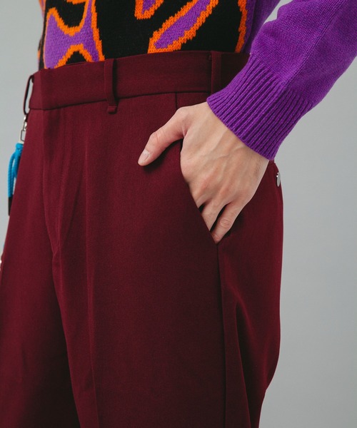 VIKTOR&ROLF（ヴィクター&ロルフ）の「VIKTOR&ROLF(ヴィクター＆ロルフ)カスタムキークロップドパンツ/CUSTOM KEY TROUSERS（その他パンツ・メンズ・バーガンディー・46/48/50）」の8枚目の写真