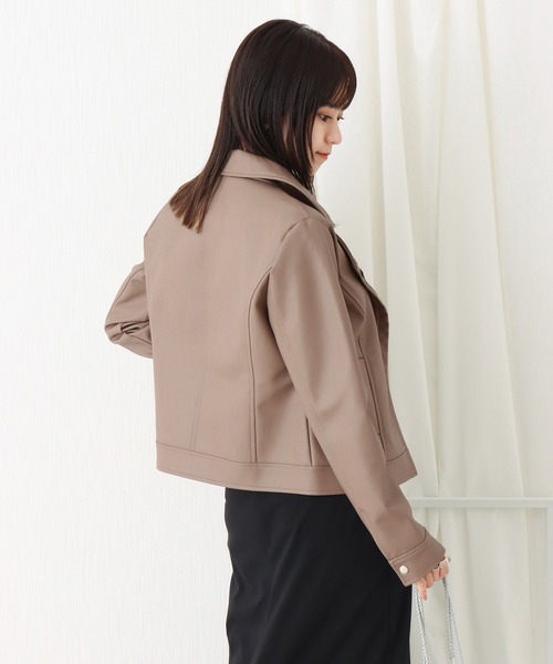 libelle more(リベル モア)の「フェイクレザー ライダースジャケット(ライダースジャケット・レディース・ブラック/ベージュ/アイボリー・L/M)」の13枚目の写真