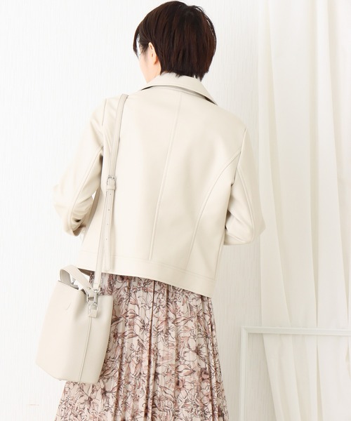 libelle more(リベル モア)の「フェイクレザー ライダースジャケット(ライダースジャケット・レディース・ブラック/ベージュ/アイボリー・L/M)」の5枚目の写真