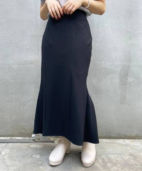 MAJESTIC LEGON(マジェスティックレゴン)の「スタイルアップマーメイドスカート(スカート・レディース・ブラック/ブラウン/ピンク/アイボリー・SMALL/MEDIUM)」の21枚目の写真