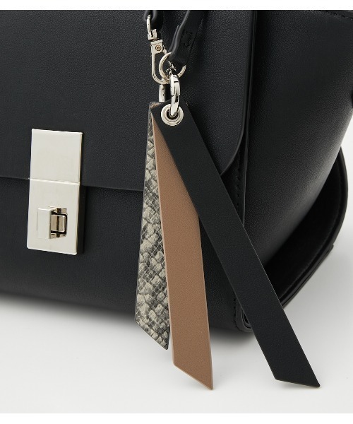 nago バッグチャームセット AZUL by moussy（アズールバイマウジー）の「CHARM SET HAND BAG