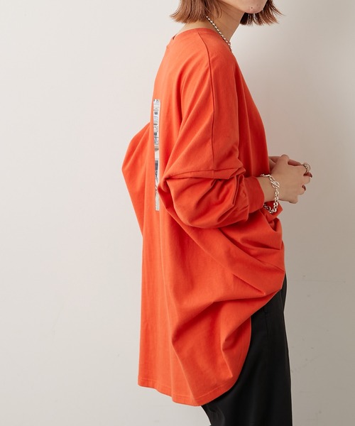 CIAOPANIC TYPY（チャオパニックティピー）の「バックフォトスーパーBIGチュニックTee（Tシャツ/カットソー・レディース・チャコールグレー/オフホワイト/オレンジ/グレー系その他・ONE SIZE）」の21枚目の写真