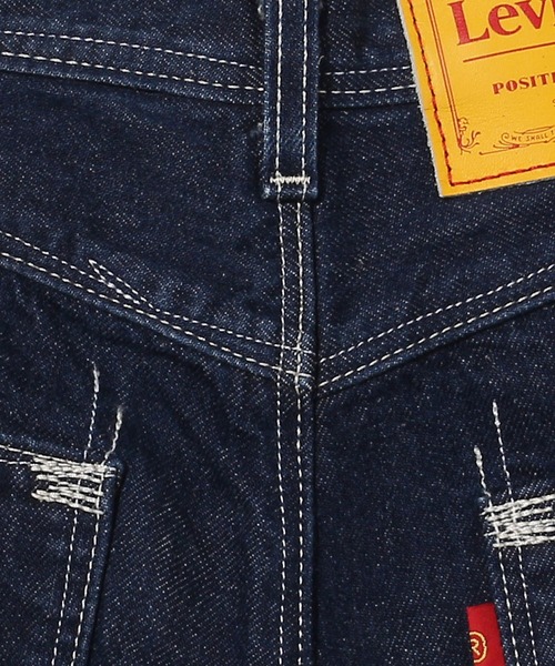 Levi's(リーバイス)の「Levi's(R) RED TWISTED 5 POCKET AZURITE RINSE(デニムパンツ・レディース・ダークインディゴブルー・24inch/27inch/23inch/29inch/25inch/30inch/26inch/28inch)」の17枚目の写真