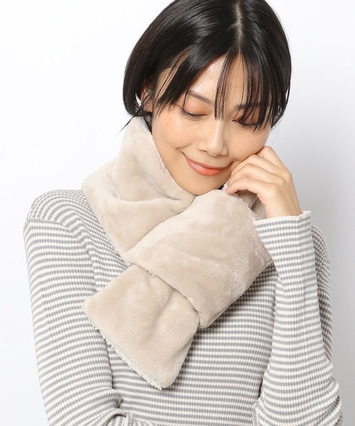 LAKOLE（ラコレ）の「フリースナイトマフラー / 216470（その他ルームウェア・レディース・ベージュ/ピンク/グリーン/チャコール・FREE）」の3枚目の写真