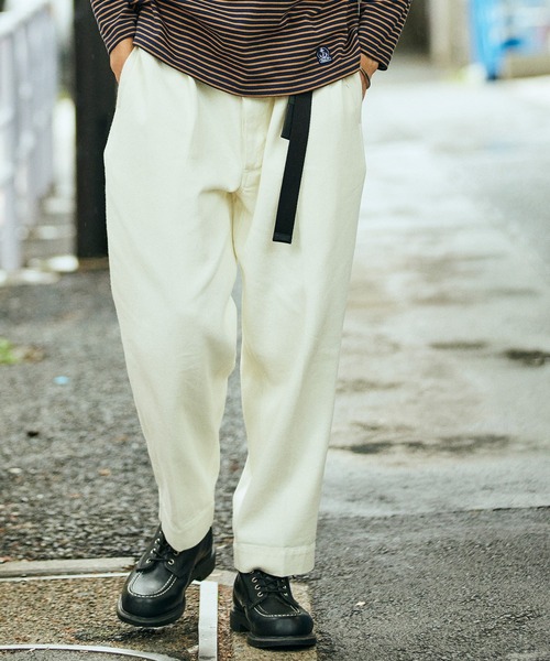 FIDELITY（フィデリティ）の「2-TUCK CHINO TROUSERS / 2タックチノトラウザーズ（チノパンツ・メンズ・キナリ/ブラック/ベージュ・MEDIUM/LARGE/X-LARGE）」の2枚目の写真
