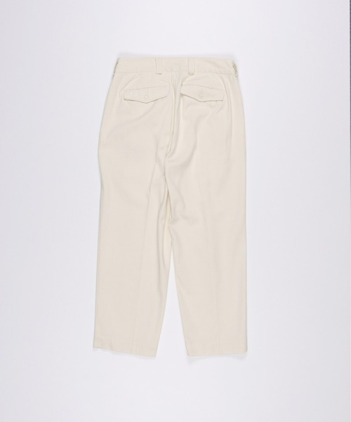 FIDELITY（フィデリティ）の「2-TUCK CHINO TROUSERS / 2タックチノトラウザーズ（チノパンツ・メンズ・キナリ/ブラック/ベージュ・MEDIUM/LARGE/X-LARGE）」の4枚目の写真