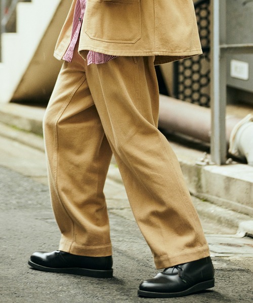 FIDELITY（フィデリティ）の「2-TUCK CHINO TROUSERS / 2タックチノトラウザーズ（チノパンツ・メンズ・キナリ/ブラック/ベージュ・MEDIUM/LARGE/X-LARGE）」の20枚目の写真