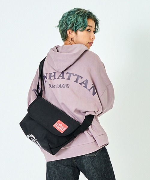 Manhattan Portage（マンハッタンポーテージ）の「Casual Messenger Bag JR NYC Print 2021