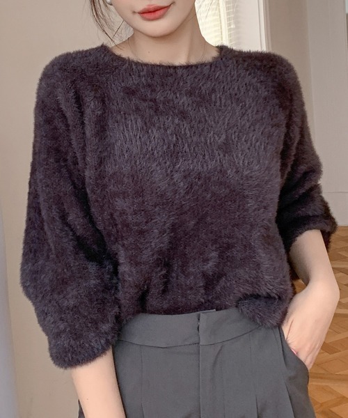 DAY CLOSET（デイ クローゼット）の「ゆるっとふんわり甘めシャギーニットトップス レディース（ニット/セーター・レディース・ホワイト/イエロー/ブルー/ピンク/ブルー系その他/ワイン/スモークピンク/グレイッシュベージュ/ブラック/ダークグレー/コバルトブルー・ONE SIZE）」の3枚目の写真