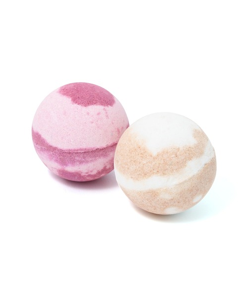 Francfranc(フランフラン)の「カドミニョン フィズ&ペタル ラウンド ピンク (入浴剤)ギフト 女性 贈り物 プレゼント お返し 送別 (ボディケア/ボディクリーム・レディース・ピンク・FREE)」の2枚目の写真