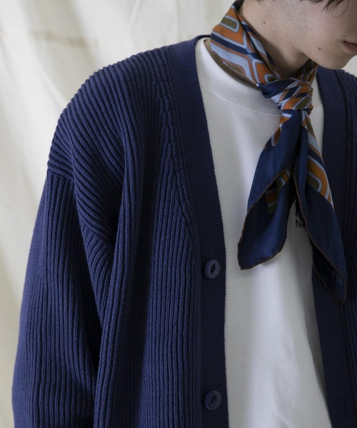 URBAN RESEARCH（アーバンリサーチ）の「URBAN RESEARCH iD　オーバーサイズカーディガン（カーディガン/ボレロ・メンズ・ネイビー/マスタード/ブルー系その他・MEDIUM/LARGE）」の7枚目の写真