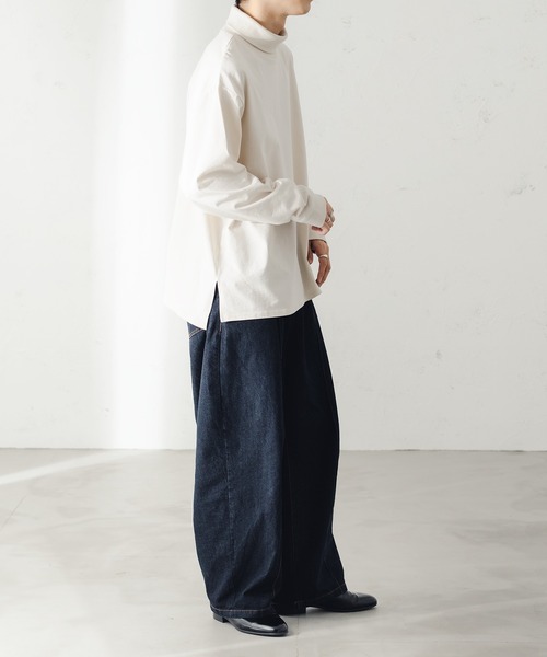 epnok(エプノック)の「タートルネックルーズロンT(Tシャツ/カットソー・メンズ・ブラック/ナチュラル/グレイッシュベージュ・SMALL/MEDIUM/LARGE)」の8枚目の写真