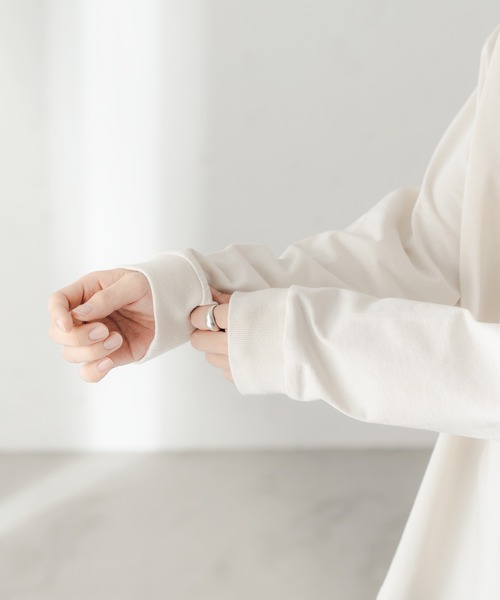 epnok(エプノック)の「タートルネックルーズロンT(Tシャツ/カットソー・メンズ・ブラック/ナチュラル/グレイッシュベージュ・SMALL/MEDIUM/LARGE)」の11枚目の写真