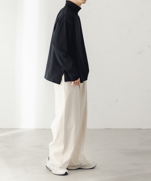 epnok(エプノック)の「タートルネックルーズロンT(Tシャツ/カットソー・メンズ・ブラック/ナチュラル/グレイッシュベージュ・SMALL/MEDIUM/LARGE)」の18枚目の写真