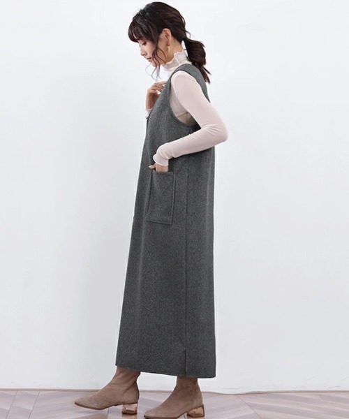 Doux Belle（ドゥーベル）の「パイピング深Vネックジャンパースカート（ジャンパースカート・レディース・ライトグレー/ベージュ/カーキ/ネイビー/ダークグレー/ブラウン・MEDIUM/SMALL）」の18枚目の写真