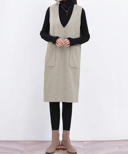 Doux Belle（ドゥーベル）の「パイピング深Vネックジャンパースカート（ジャンパースカート・レディース・ライトグレー/ベージュ/カーキ/ネイビー/ダークグレー/ブラウン・MEDIUM/SMALL）」の21枚目の写真