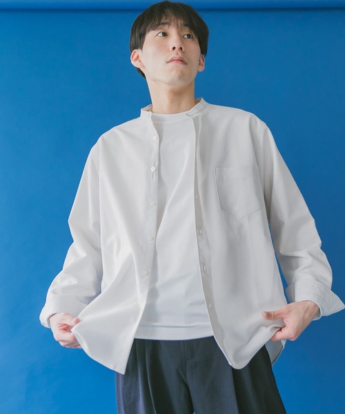 URBAN RESEARCH DOORS（アーバンリサーチドアーズ）の「セオアルファバンドカラーシャツ（シャツ/ブラウス・メンズ・ホワイト/グレー/ブラウン・40/38）」の2枚目の写真