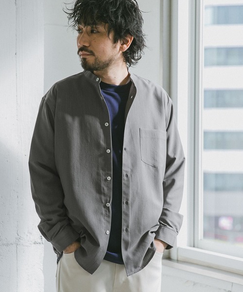 URBAN RESEARCH DOORS（アーバンリサーチドアーズ）の「セオアルファバンドカラーシャツ（シャツ/ブラウス・メンズ・ホワイト/グレー/ブラウン・40/38）」の21枚目の写真