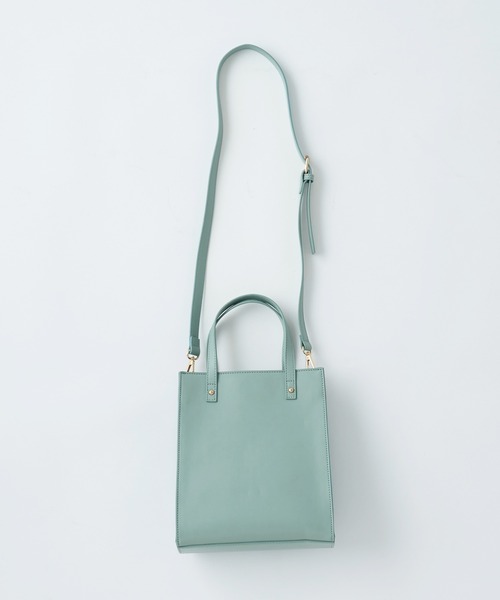 OLIVE des OLIVE(オリーブデオリーブ)の「【WEB限定】ポケット付きスクエアトート(ショルダーバッグ・レディース・ホワイト/ブラック/オフホワイト/グリーン・FREE)」の14枚目の写真