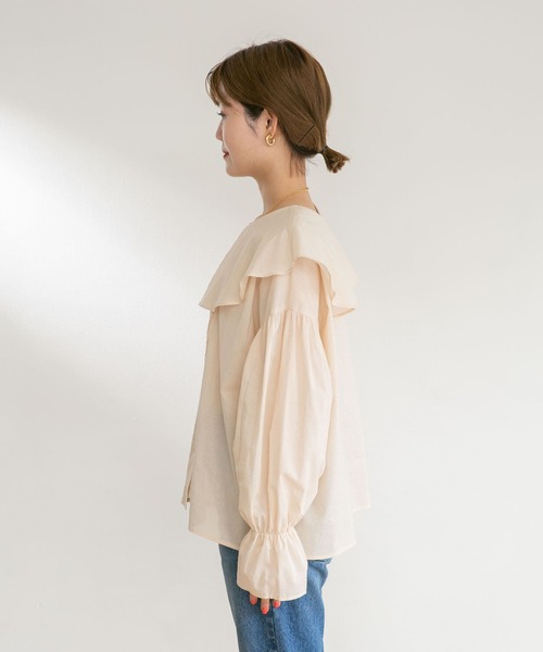 UR Lab.（アーバンリサーチラボ）の「コットンラッフルカラーブラウス（Tシャツ/カットソー・レディース・ベージュ/ブラック/カーキ・FREE）」の17枚目の写真