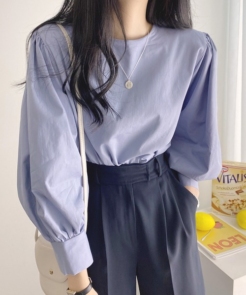 AMOUR BOX(アムールボックス)の「ギャザーボリュームスリーブブラウス(シャツ/ブラウス・レディース・ホワイト/ブラック/ブルー・MEDIUM/LARGE/X-LARGE)」の6枚目の写真