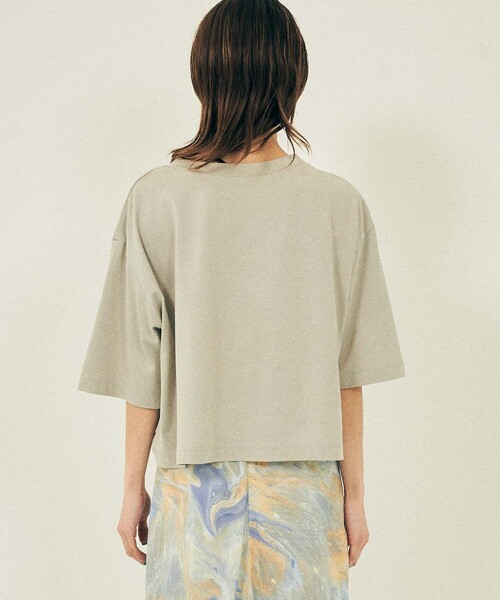 CITY TOKYO（シティトウキョウ）の「ZOE ART GRAPHIC TEE（Tシャツ/カットソー・レディース・ホワイト/グレイッシュベージュ・FREE）」の19枚目の写真
