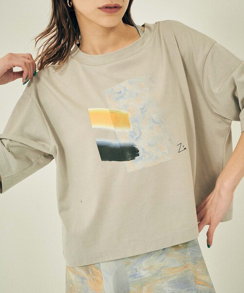 CITY TOKYO（シティトウキョウ）の「ZOE ART GRAPHIC TEE（Tシャツ/カットソー・レディース・ホワイト/グレイッシュベージュ・FREE）」の20枚目の写真