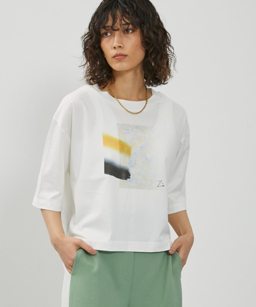 CITY TOKYO（シティトウキョウ）の「ZOE ART GRAPHIC TEE（Tシャツ/カットソー・レディース・ホワイト/グレイッシュベージュ・FREE）」の2枚目の写真