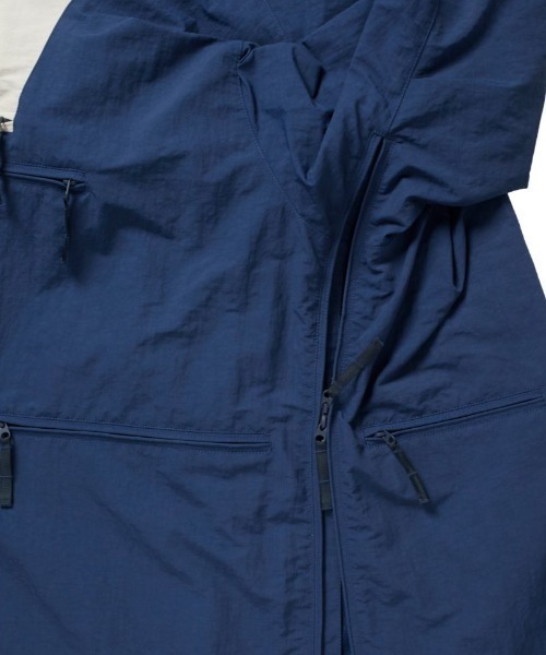 DAIWA PIER39(ダイワピア39)の「DAIWA PIER39 Tech Anorak Parka BJ-23022(その他アウター・メンズ・ネイビー/グリーン・MEDIUM/LARGE/SMALL)」の7枚目の写真