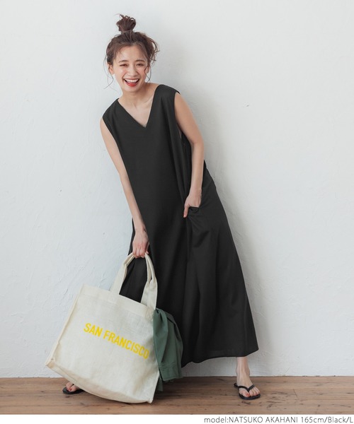 coca（coca）（コカ）の「Vネックリネンワンピース（ワンピース・レディース・ライトブルー/ブラック・M/L）」の4枚目の写真